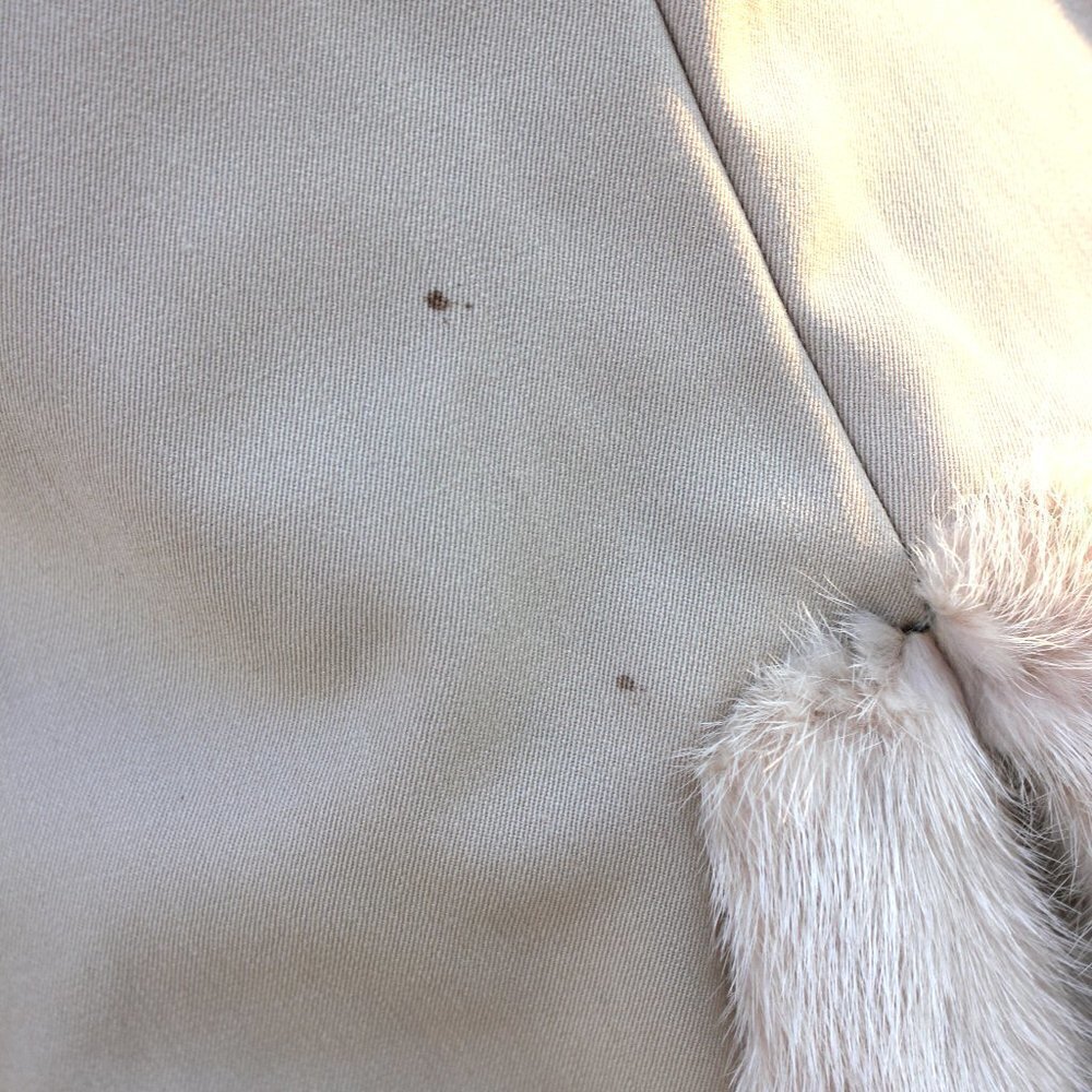Vintage Reversable Mink Fur Vest Trim in Cream Neutral - Picture 8 of 12